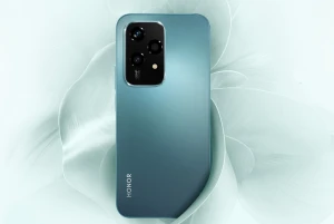 Смартфон Honor 200 Lite оценен в 330 евро