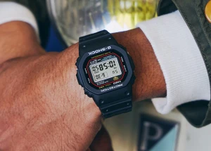 Часы Casio G-Shock DW-5000R-1A оценили в 215 долларов