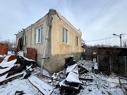 В частном доме взорвался газовый баллон, хозяин получил сильные ожоги