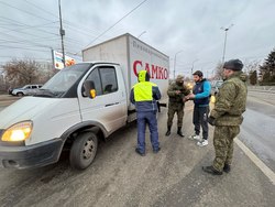 Еще 40 мигрантам выписали повестки в военкомат