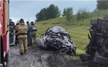 Хоронили погибшего в ДТП со скорой друга: стали известны подробности аварии под Боготолом