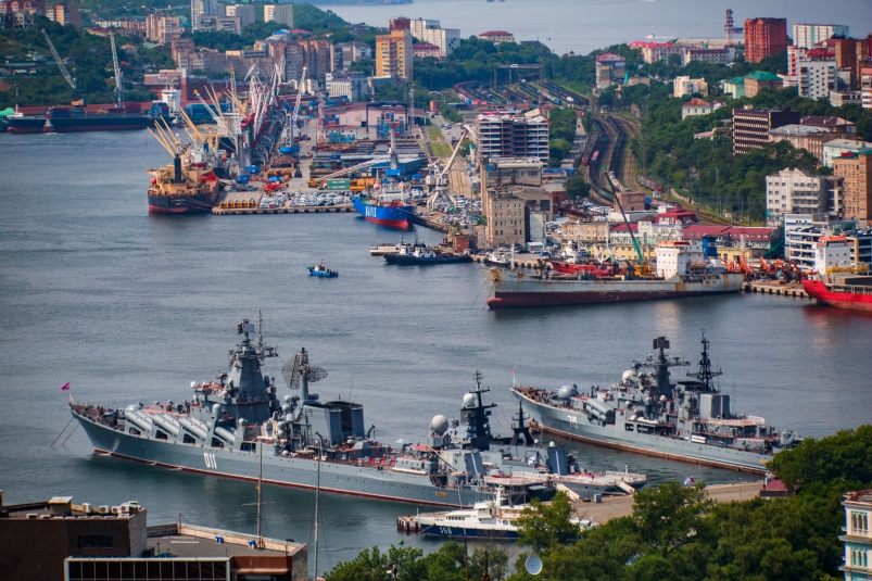 Во Владивостоке стартовали российско-китайские военные учения