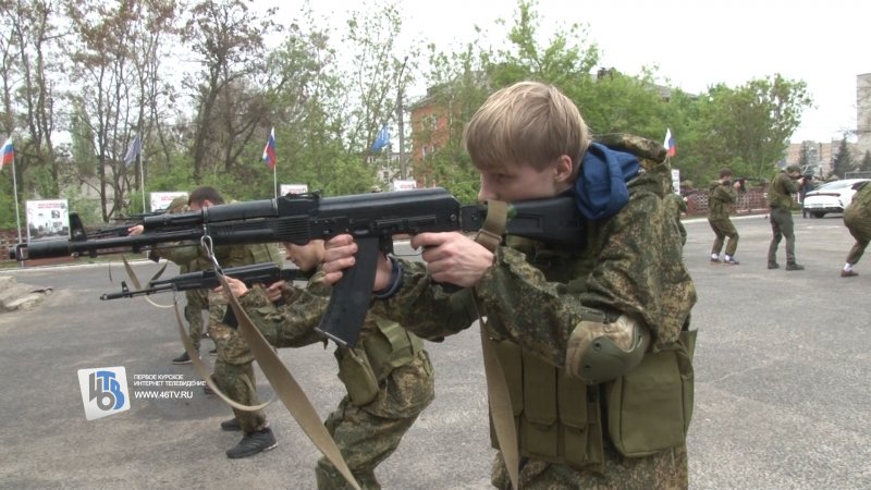 Почти 2 тысячи курских 10-классников прошли военные сборы