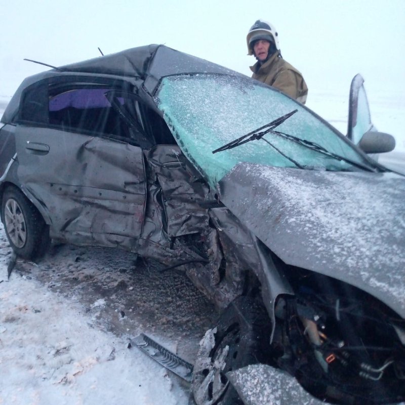 В Курской области в жестком ДТП с ВАЗом погибла девушка на Kia