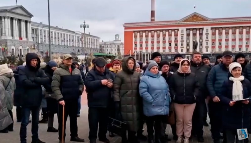 Жители Глушковского района записали обращение к Хинштейну на Красной площади