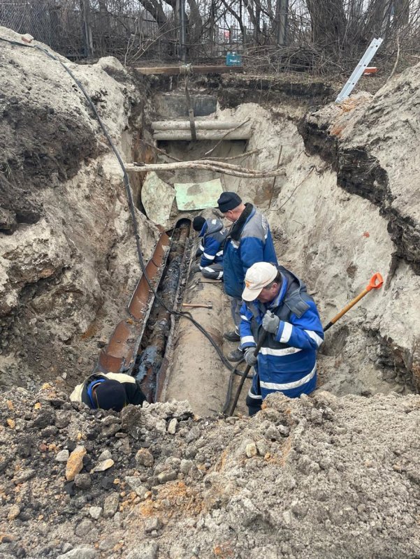 В Курске из-за ЧП на теплосети без тепла осталась станция скорой помощи