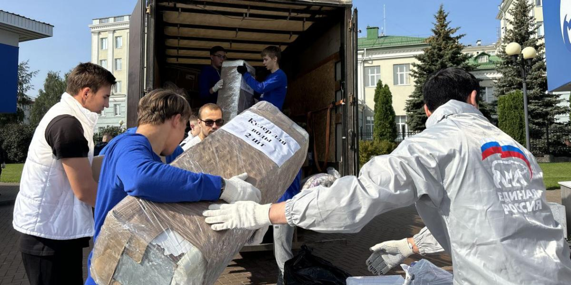 Свыше 1300 тонн гуманитарной помощи доставила Единая Россия в Курскую область