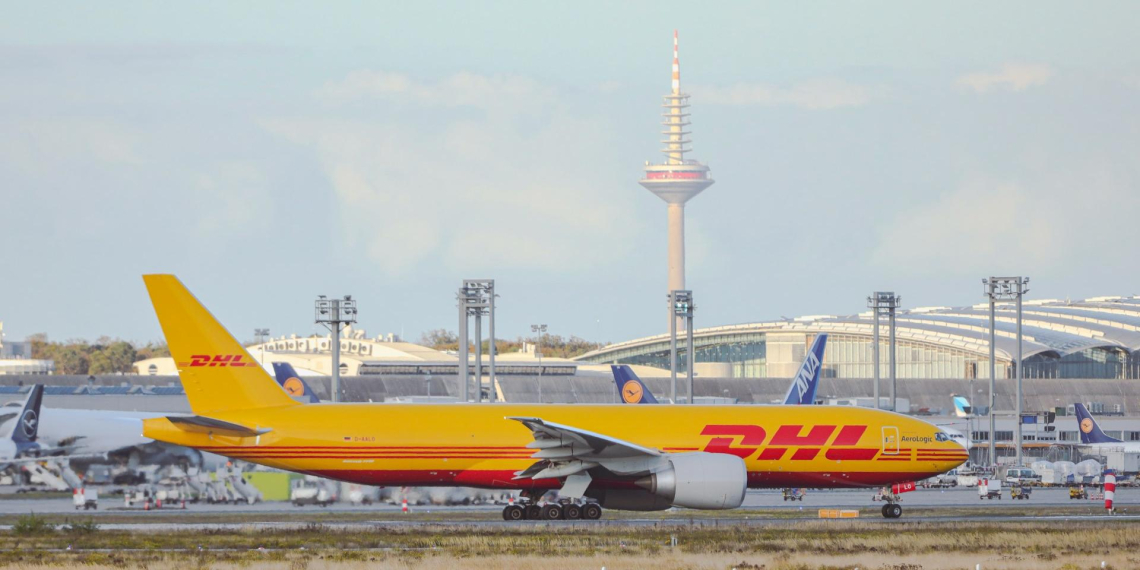 Кремль прокомментировал сообщение WSJ о взрывных устройствах на самолетах DHL