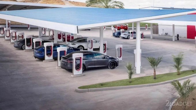 Tesla уволила почти всю команду по зарядным станциям Supercharger