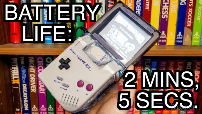 Безумный моддер встроил ЭЛТ-дисплей в Game Boy (видео)