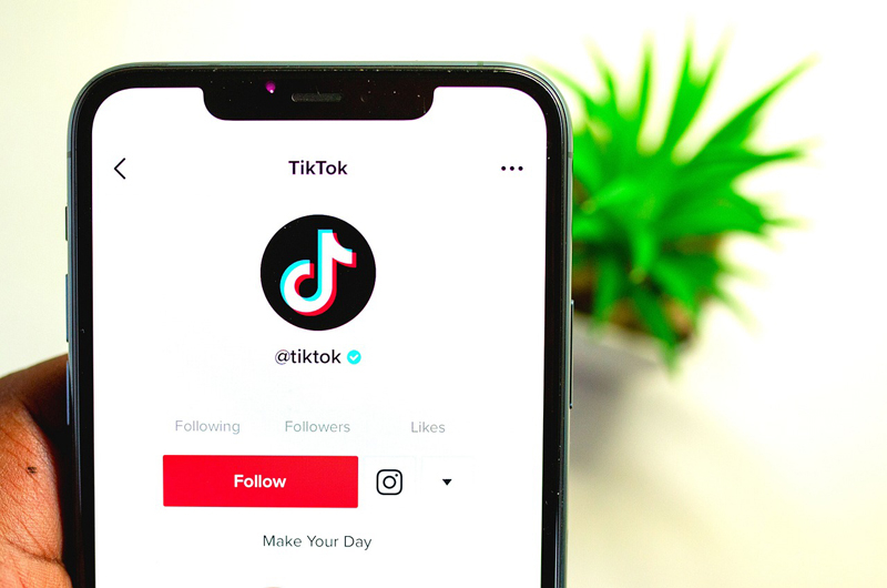 Минюст США обвинил TikTok в незаконном сборе информации о взглядах американцев и цензуре контента по указаниям из Пекина