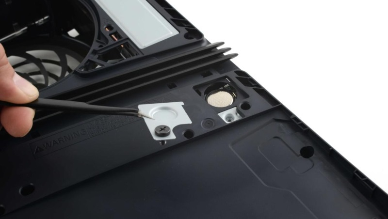 Специалисты iFixit разобрали PlayStation 5 Pro — кулер легко почистить, а батарею CMOS легко заменить