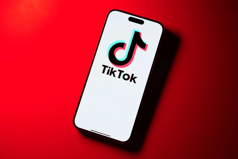 Американцы начали перепродавать смартфоны с приложением TikTok за тысячи долларов