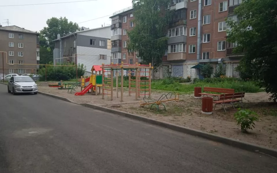 В Новосибирске на детской площадке нашли гранату