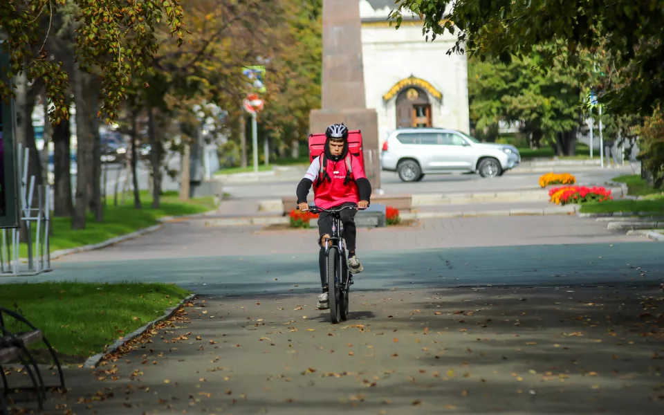 Выше +20 градусов и порывистый ветер: какая погода будет в Алтайском крае 21 сентября