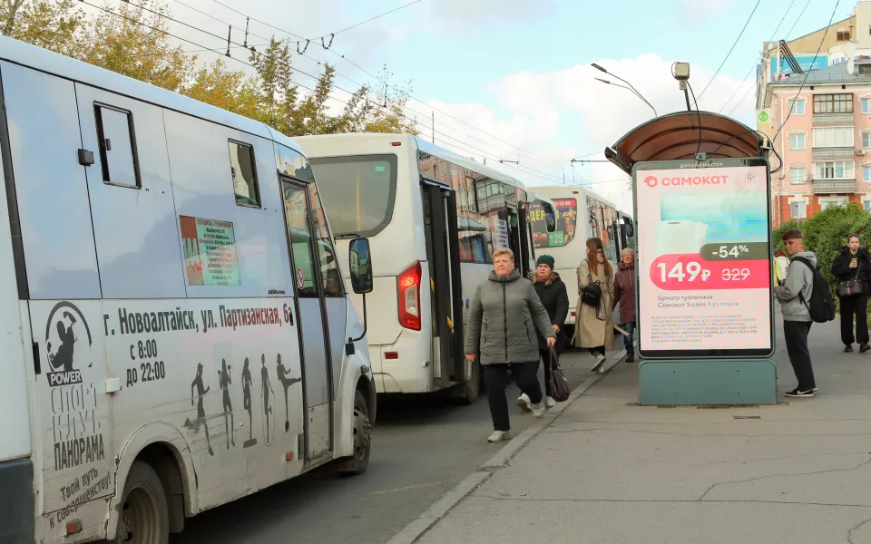 Барнаульцы пожаловались на долгое ожидание автобусов № 109