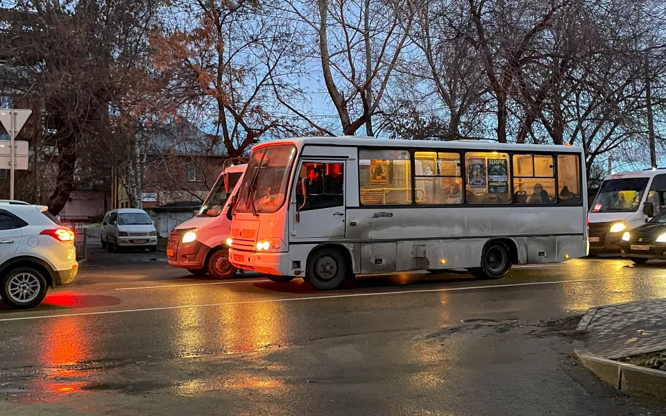 Перевозчиков для девяти автобусных маршрутов ищут в Барнауле