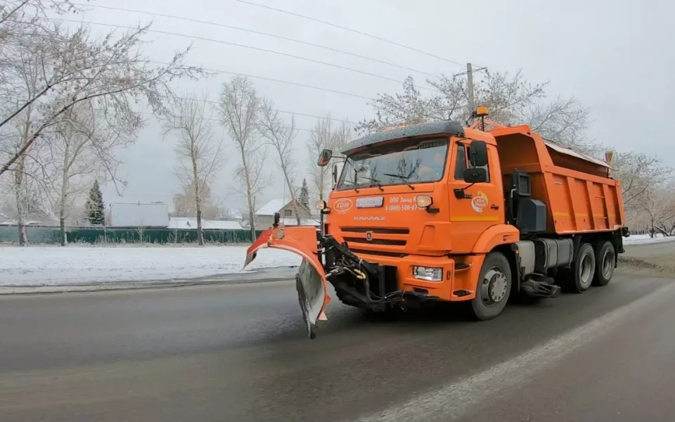 Из-за гололеда в Алтайском крае перекрыли несколько трасс: список