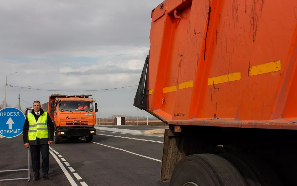 В Алтайском крае завершается реконструкция дороги на границе с Казахстаном. Фото