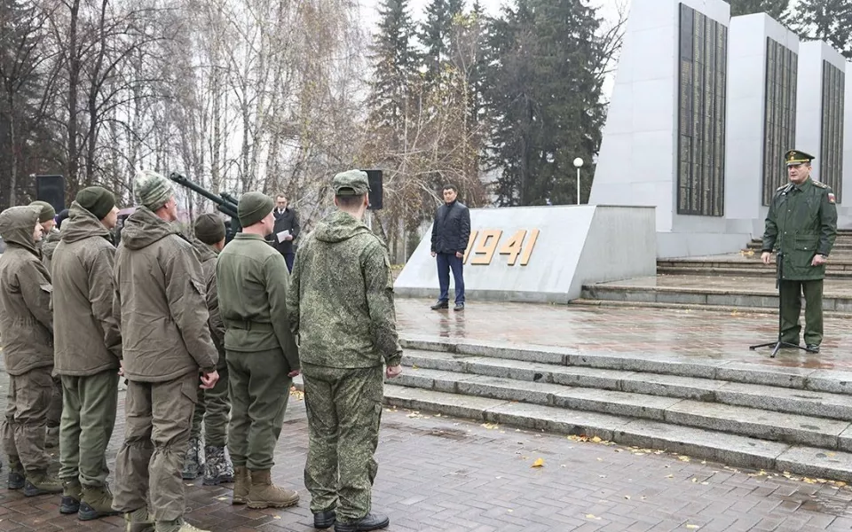 В Горно-Алтайске состоялась торжественная отправка бойцов СВО