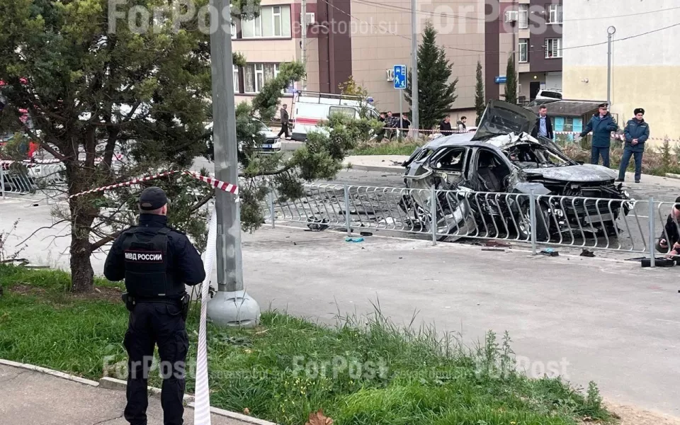 Военный погиб при взрыве автомобиля в Севастополе: это могла быть диверсия. Видео