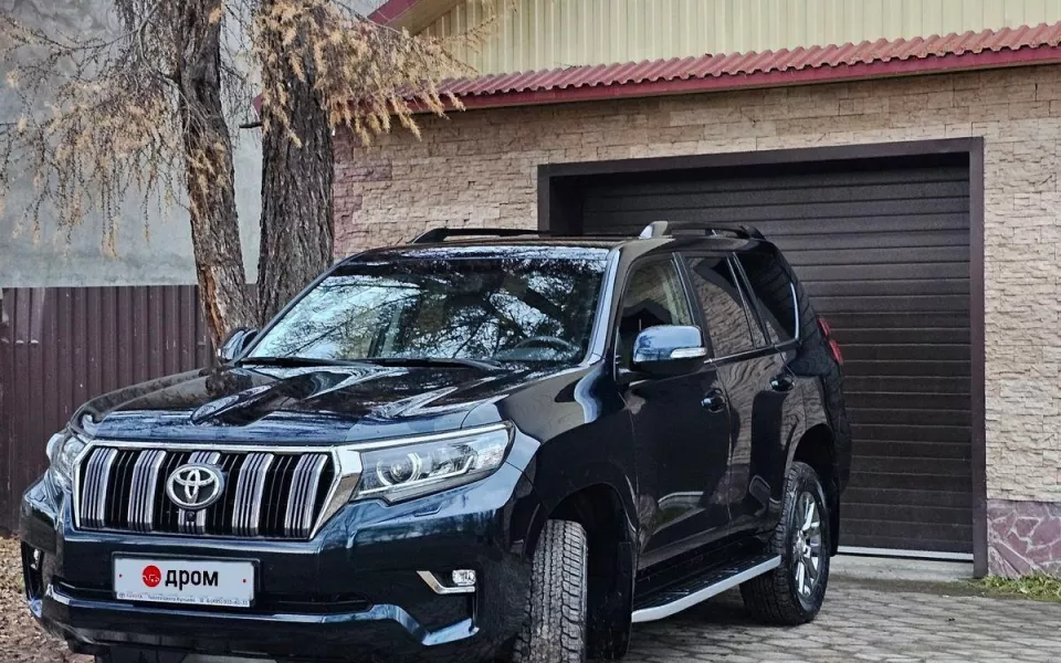 Toyota Land Cruiser Prado с 'зеленой' историей продают за 7,2 млн рублей в Барнауле