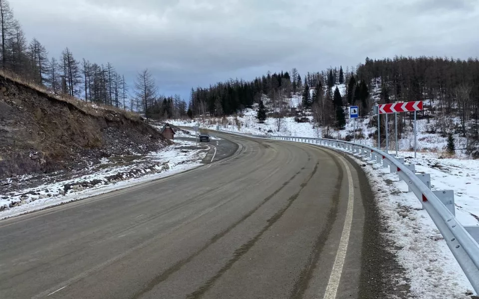 В Усть-Коксинском районе Республики Алтай отремонтировали крупную дорогу. Фото