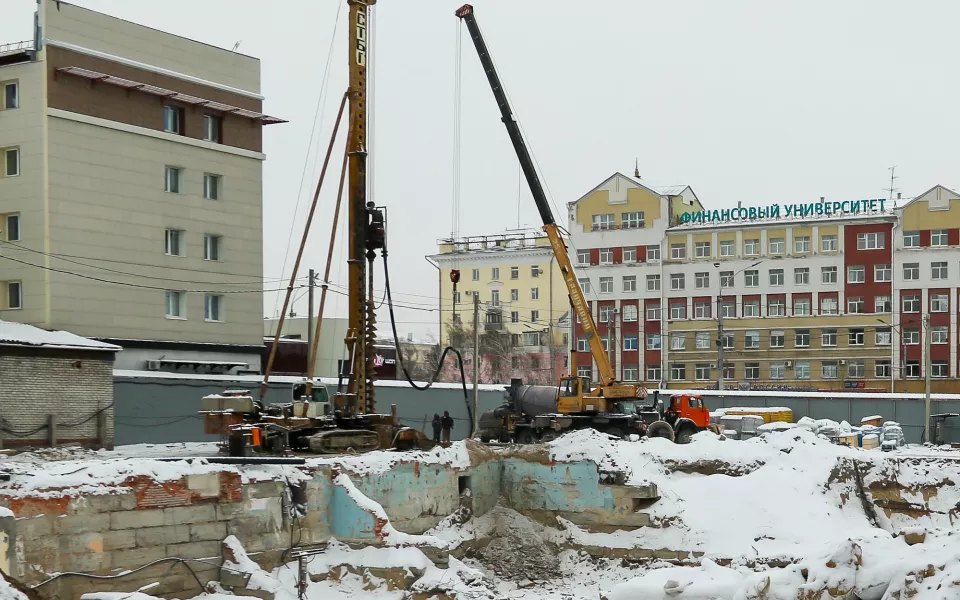 Новый ЦУМ в центре Барнаула пока остается без разрешения на строительство