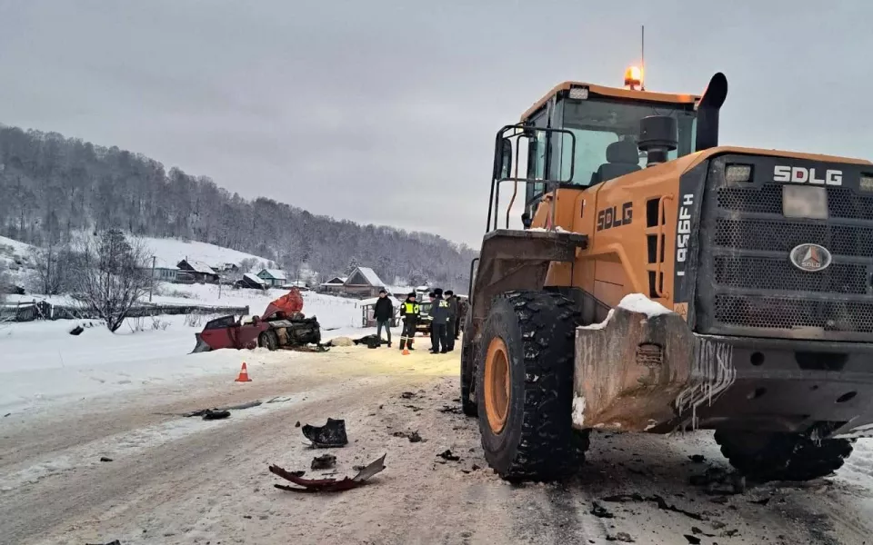 В Республике Алтай пожарные дважды устраняли последствия ДТП за сутки