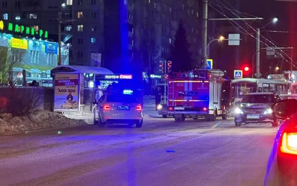 Пассажирка маршрутки пострадала в ДТП со внедорожником в Барнауле