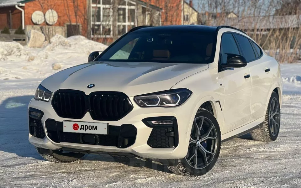 BMW X6 с лазерными фарами и панорамной крышей продают за 10,6 млн рублей в Барнауле