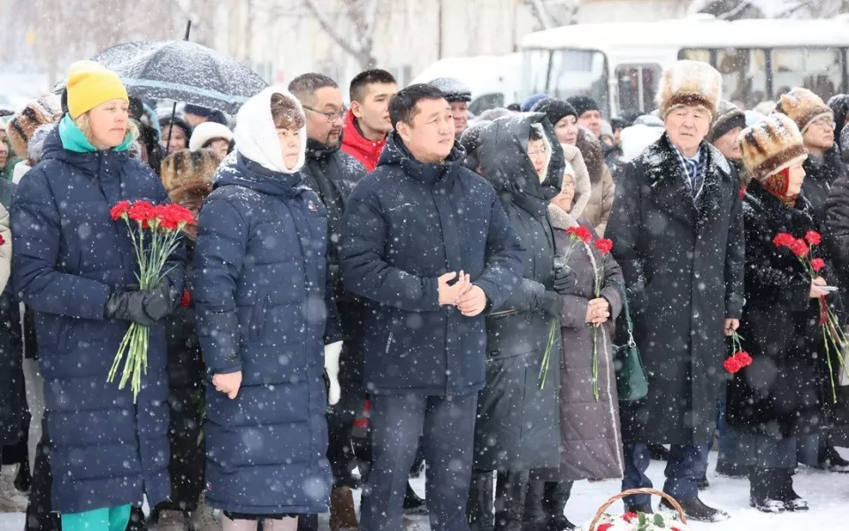 В Горно-Алтайске почтили память художника Григория Чорос-Гуркина