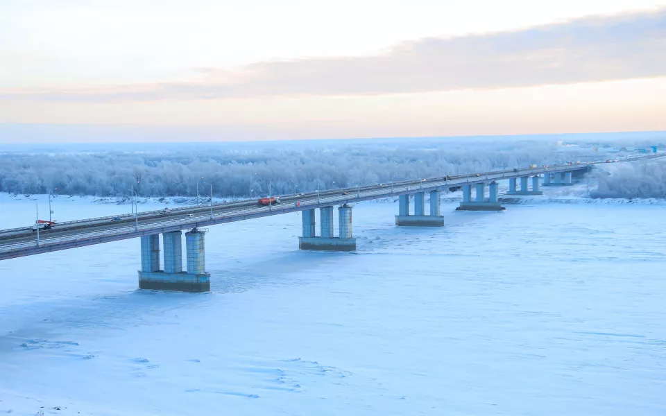 Белоснежная изморозь украсила Барнаул на старый Новый год. Фоторепортаж