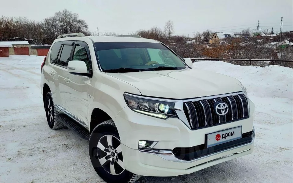 Land Cruiser Prado c кожаным салоном продают за 8,5 млн рублей в Барнауле