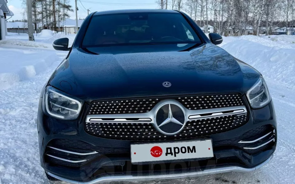 Mercedes с климат-контролем и запуском с кнопки продают в Барнауле за 5,3 млн рублей