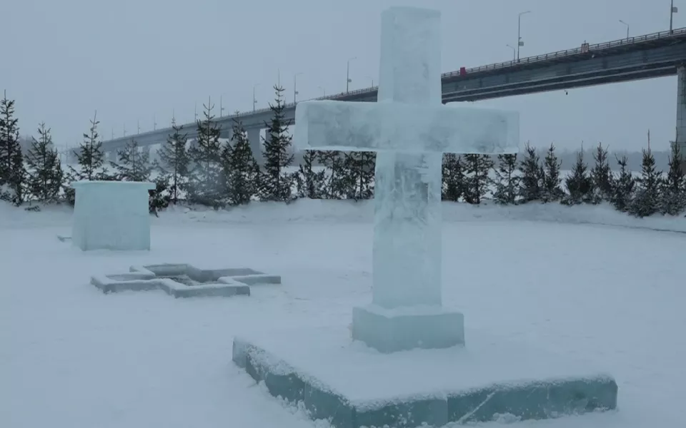 Почти пять с половиной тысяч человек приняли участие в крещенских купаниях в Барнауле