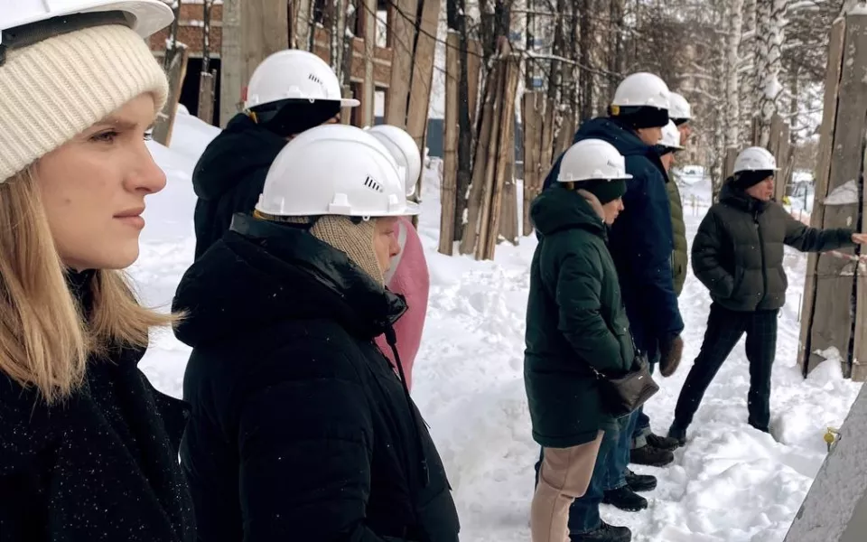 Эти двери всегда открыты: как прошла экскурсия в зеленом квартале Вышка. Фото