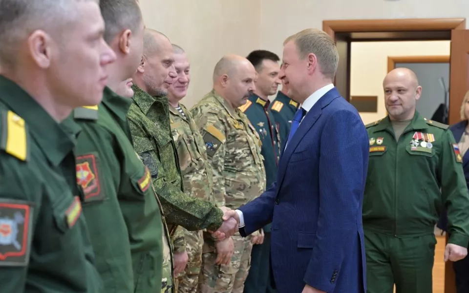 Виктор Томенко встретился с членами краевой Ассоциации ветеранов СВО. Фото