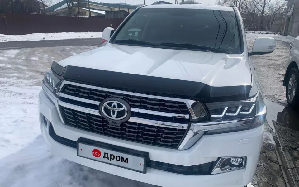 Land Cruiser мощностью 309 'лошадей' продают в Горно-Алтайске за 4,7 млн рублей