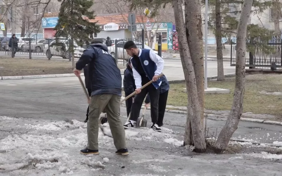 В Барнауле из-за непогоды отменили общегородской субботник