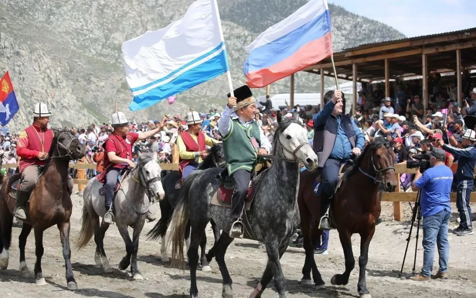 Самобытный навсегда: в Республике Алтай создадут карту сакральных мест и кодекс гостя