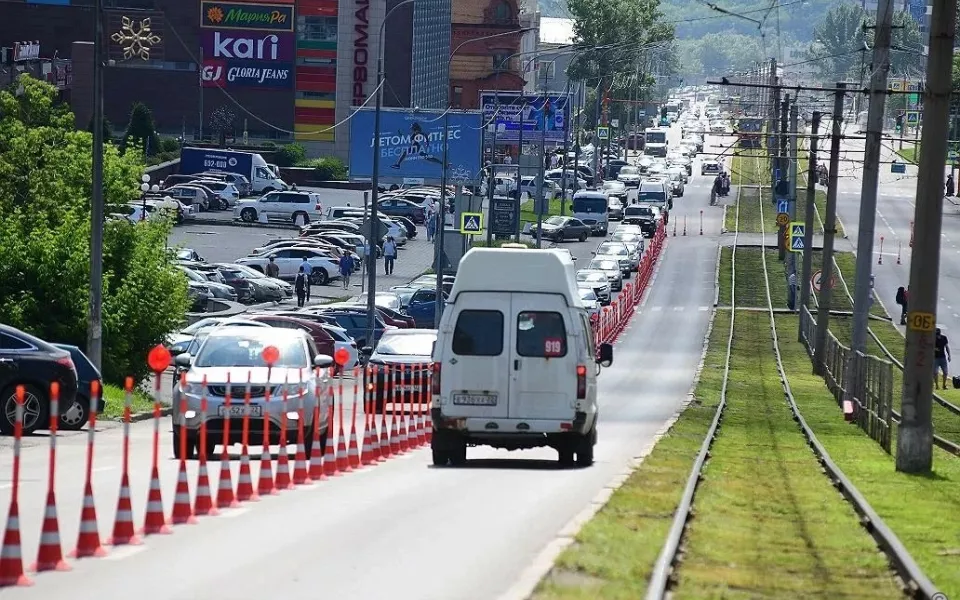 В Барнауле перекрыли проспект Красноармейский из-за модернизации сетей