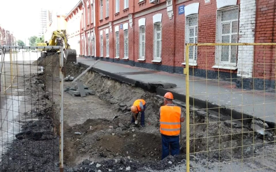 Реконструкция тепловых магистралей началась в Барнауле