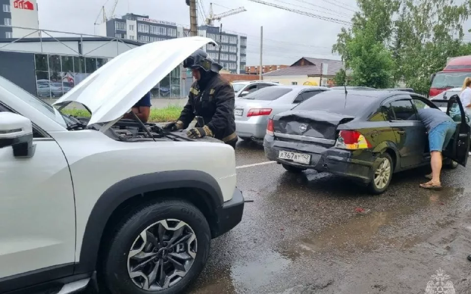 Дожди и гроза стали причинами массовых аварий в Алтайском крае