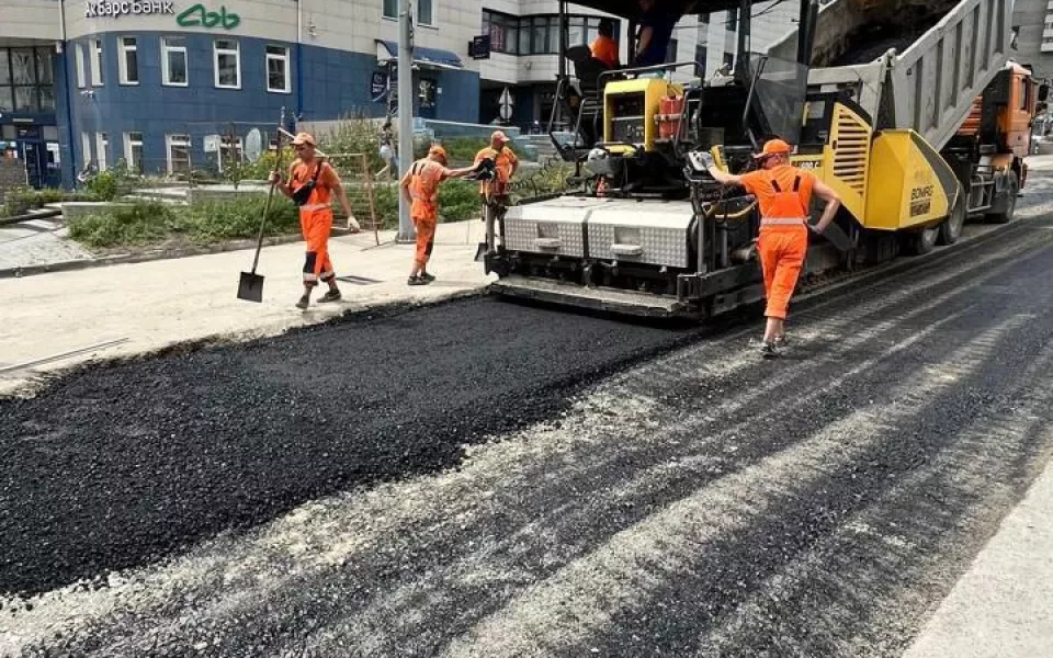 В Барнауле завершают благоустройство нечетной стороны проспекта Красноармейского