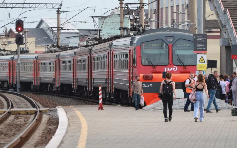 Пассажирке стало плохо в электричке Барнаул  Камень-на-Оби