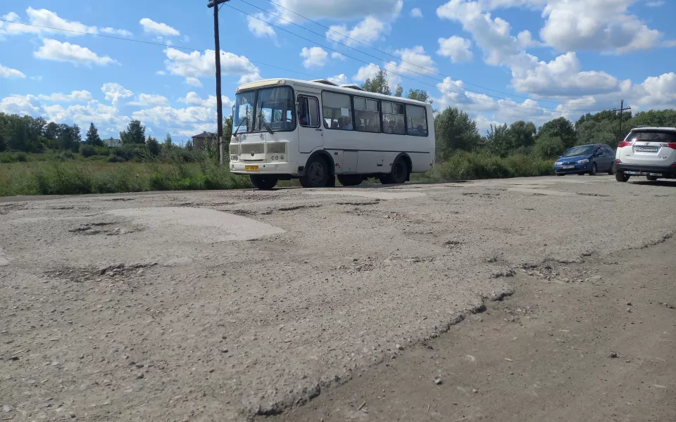 Бесчеловечно: жители Камня-на-Оби в отчаянии из-за дороги, ведущей к кладбищу