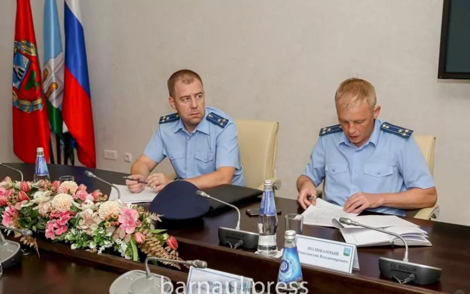 Экс-прокурор Барнаула незаметно занял высокий пост в Брянской области