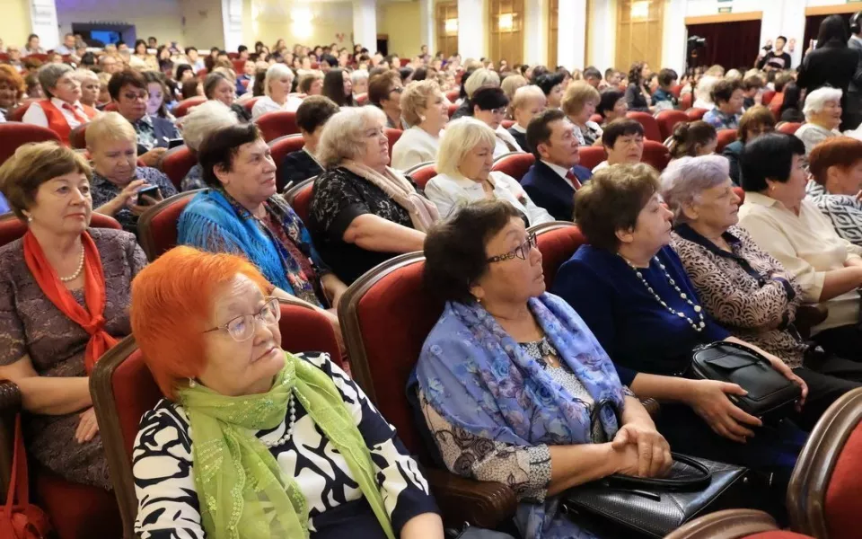 В Национальном театре в Горно-Алтайске прошел День учителя. Фото