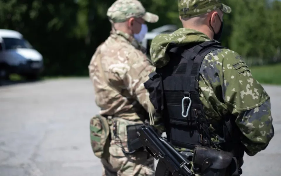 В Туве началось расследование после попавшего в Сеть видео с избиением военных